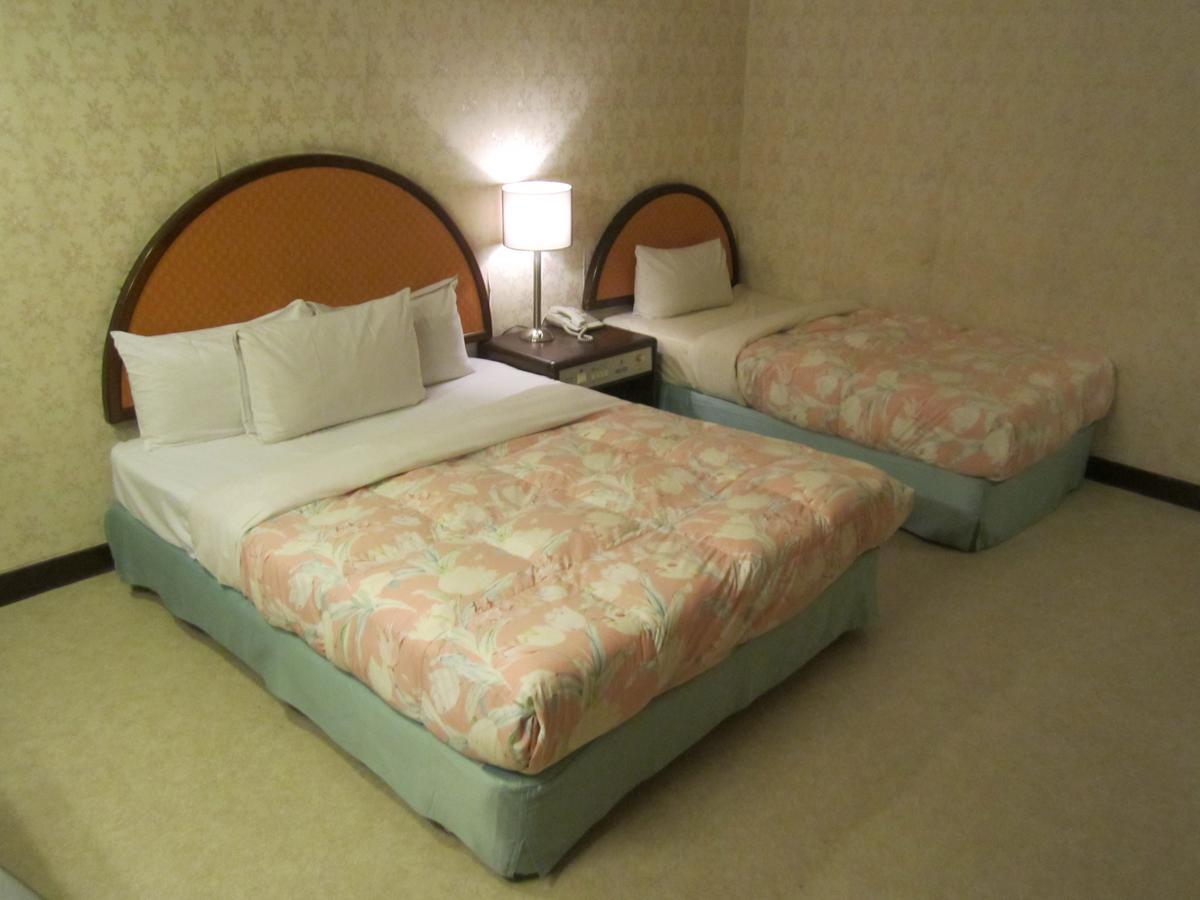 Goshen Hotel Kaohsiung Buitenkant foto